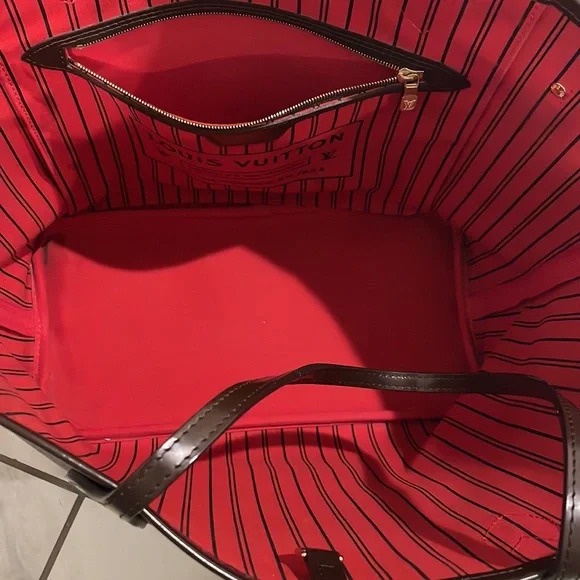 LOUIS VUITTON Neverfull MM in Damier ebene - Picture 9 of 13